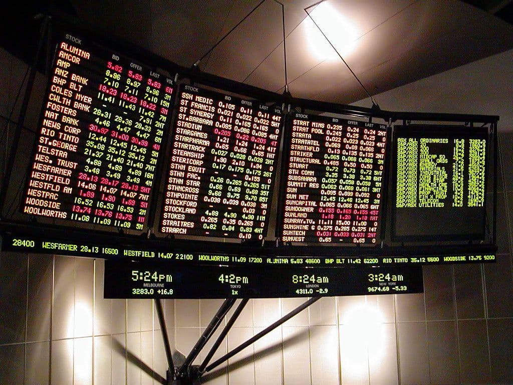 Forex paper trading in the US: practise under CFTC and NFA rules before you fund an account